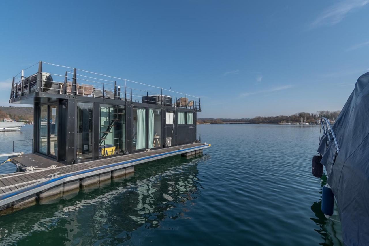 Отель La Dolce Vita House Boat Lisanza Экстерьер фото