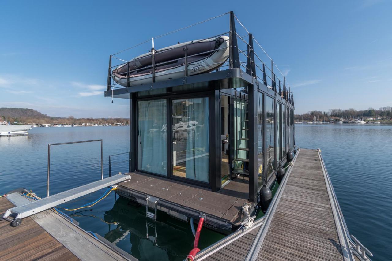 Отель La Dolce Vita House Boat Lisanza Экстерьер фото